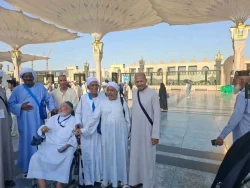 اللحظات الأخيرة للمعتمرين المصريين خلال رحلة العمرة قبل الحاد-ث