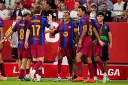 برشلونة يخطط لضربة جديدة في يناير.. والقرار بيد فليك وديكو