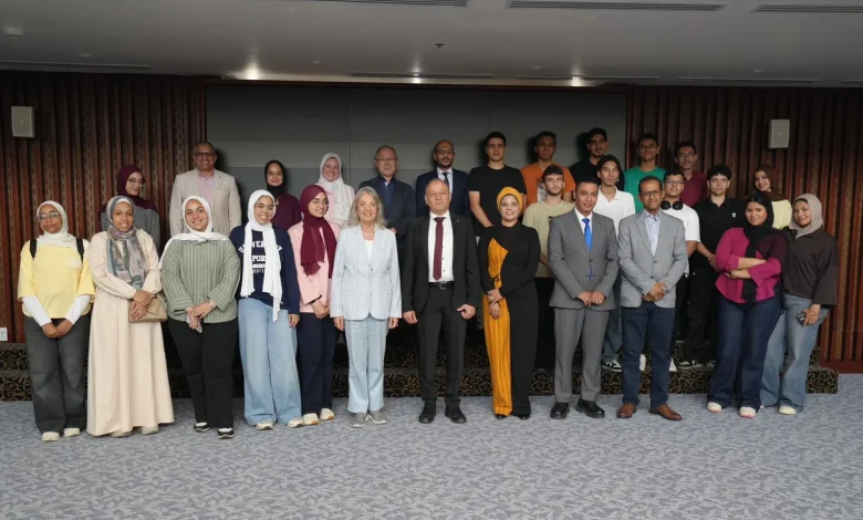 أوائل الثانوية العامة في ضيافة الجامعة المصرية اليابانية