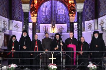  المطران جورج شيحان يشارك في القداس الإلهي بعيد القديس منصور دي بول واحتفالية مئوية الرهبان الكرمل في مصر