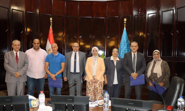 جامعة الإسكندرية تعزز منظومة الاستدامة وإدارة المخلفات وإعادة تدويرها
