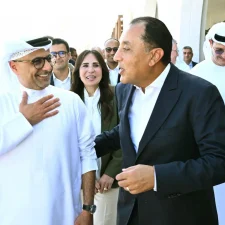 رئيس الوزراء يتفقد فندق "بورتالونا" ومشروع "وادي يم" التابعين لمجموعة "مدن القابضة" الإماراتية.