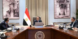 رئيس الوزراء يلزم الجامعات الخاصة باستكمال مستشفيات كليات الطب
