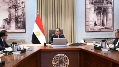 رئيس الوزراء يلزم الجامعات الخاصة باستكمال مستشفيات كليات الطب