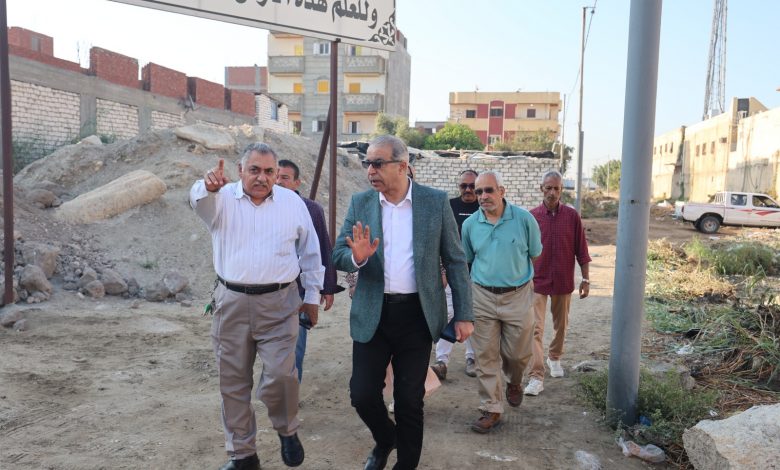 رئيس شركة الصرف الصحي بالإسكندرية يتابع ميدانيًا موقف المياه خلف شركة العلا