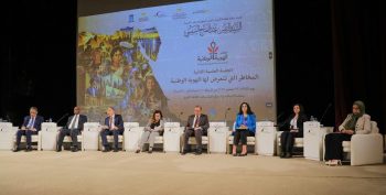ضياء رشوان : وسائل التواصل الاجتماعي تفتح آمالًا وهمية تصدم الشباب بالواقع وتورث تمزقًا وجدانيًّا