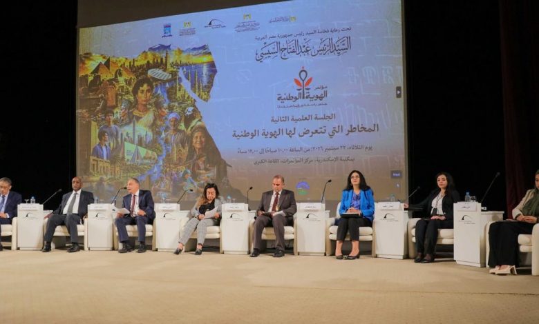 ضياء رشوان : وسائل التواصل الاجتماعي تفتح آمالًا وهمية تصدم الشباب بالواقع وتورث تمزقًا وجدانيًّا
