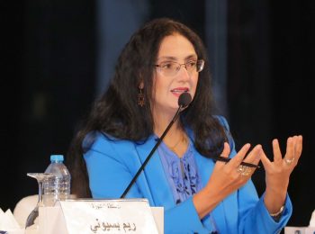 ضياء رشوان : وسائل التواصل الاجتماعي تفتح آمالًا وهمية تصدم الشباب بالواقع وتورث تمزقًا وجدانيًّا