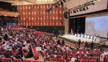 ضياء رشوان : وسائل التواصل الاجتماعي تفتح آمالًا وهمية تصدم الشباب بالواقع وتورث تمزقًا وجدانيًّا