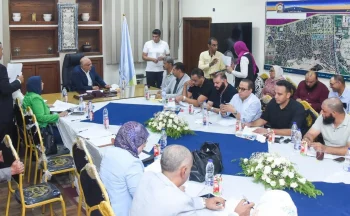 محافظ الإسكندرية خلال اللقاء الجماهيري بحي العامرية أول توفير 5 فرص عمل منها 3 لذوي الهمم