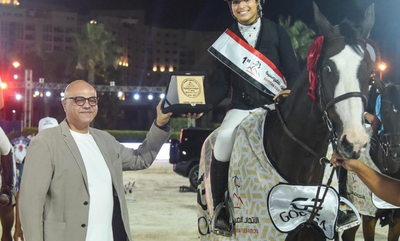 محافظ الإسكندرية يشهد افتتاح بطولة الجمهورية للفروسية لقفز الحواجز بنادي سموحة