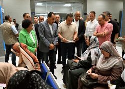 رئيس الوزراء يتفقد مركز طب الأسرة بالجزيرة الخضراء ضمن «حياة كريمة»