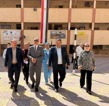 مدير تعليم الإسكندرية متابعة انتظام أول أيام الدراسة للعام 2026 2027