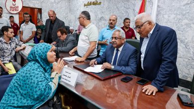 نائب محافظ سوهاج يلتقي المواطنين لبحث طلباتهم وحل شكاواهم