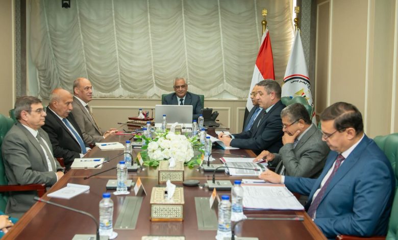وزير الإنتاج الحربي يتابع تطوير مصنع 360 ورفع كفاءة الأداء المالي والإنتاجي