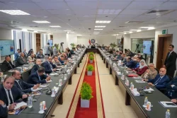 وزير البترول والثروة المعدنية أمام رؤساء تحرير الصحف ومقدمي البرامج الحوارية.