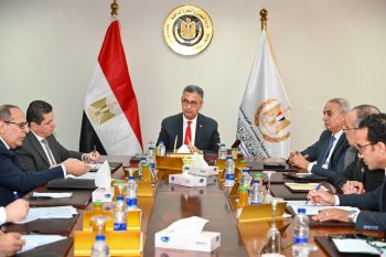 وزير التموين  بدء طرح 18 سلعة جديدة  ليرتفع إجمالي السلع الى 30 سلعة بأسعار مخفضة