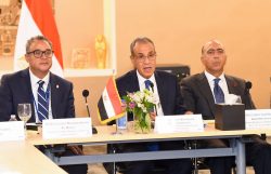 وزير الخارجية يشارك في مائدة مستديرة مع مجلس أعمال التفاهم الدولي BCIU.