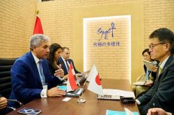 وزير السياحة والآثار يبحث مع رئيس وكالة السياحة اليابانية تعزيز التعاون