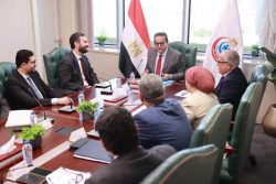 وزير الصحة يبحث مع رئيس «إليفيت» تعزيز الشراكات والاستثمارات بالقطاع الصحي