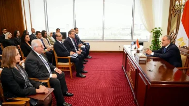 وزير الخارجية يلتقي أعضاء الدفعة ٥٩ من الملحقين الدبلوماسيين المعينين حديثاً