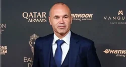 إنييستا يلمح إلى حلم العودة لبرشلونة.. ولكن هذه المرة من خارج المستطيل الأخضر