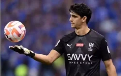 بونو أمام اختبار جديد في كلاسيكو الهلال والاتحاد.. رقم سلبي يطارده