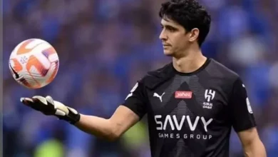 بونو أمام اختبار جديد في كلاسيكو الهلال والاتحاد.. رقم سلبي يطارده