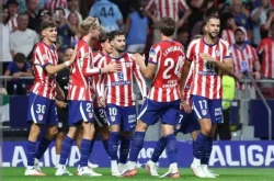 أتلتيكو مدريد يُطيح بمانشستر يونايتد ويُعقّد حسابات الشياطين الحمر أوروبيًا