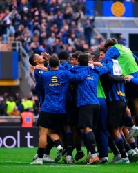 ريمونتادا مُثيرة في سان سيرو..إنتر ميلان يقلب الطاولة على فيورنتينا في الوقت القاتل بالدوري الإيطالي