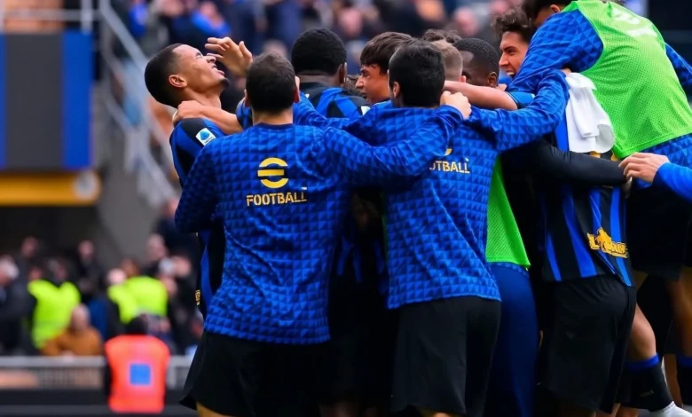 ريمونتادا مُثيرة في سان سيرو..إنتر ميلان يقلب الطاولة على فيورنتينا في الوقت القاتل بالدوري الإيطالي