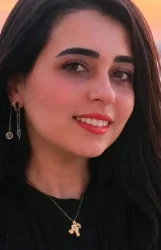 بعد الإدراك كنت فاكرة طول عمري إن كل الناس طيبة ونيتها صافية وإن محدش ممكن يأذي حد من غير سبب لكن مع الوقت والإدراك بدأت أشوف