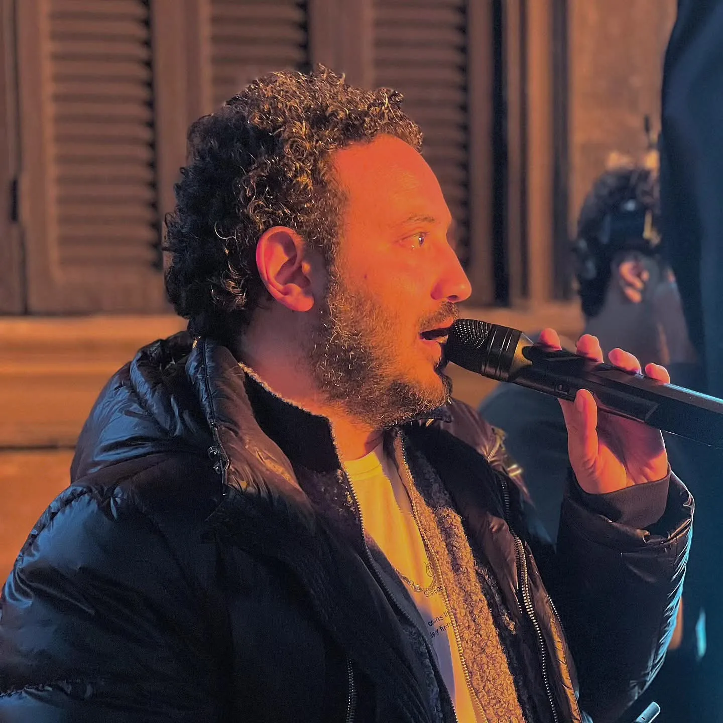 بعد «ليل خرمس».. معتز حسام يواصل حضوره السينمائي من أبوظبي إلى المغرب
