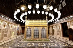 شعائر صلاة الجمعة تقام اليوم من مسجد الحسين