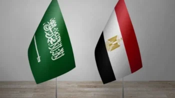 بعد تعطل رحلاتهم ،مصريون يعرضون استضافة المتضررين من تعطل الرحلات