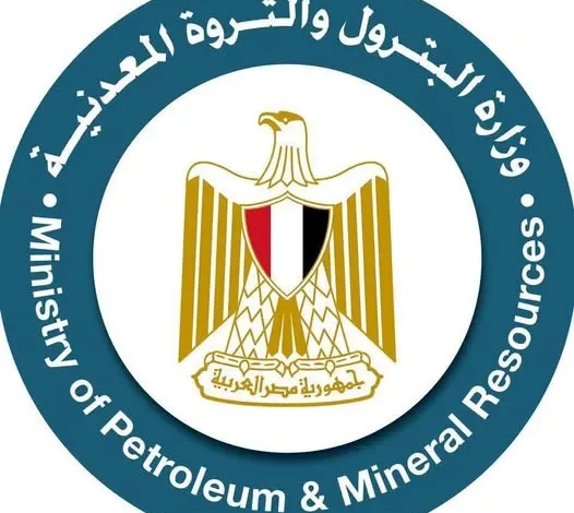البترول تبدأ تطبيق منظومة إلكترونية جديدة لمراقبة توزيع الوقود في بورسعيد