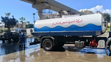 الصرف الصحي بالإسكندرية فرق الطوارئ متمركزة للتعامل الفوري مع أي تجمعات لمياه الأمطار