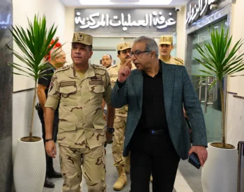 المستشار العسكري لمحافظة الإسكندرية يتابع منظومة إدارة الأزمات والطوارئ بشركة الصرف الصحي