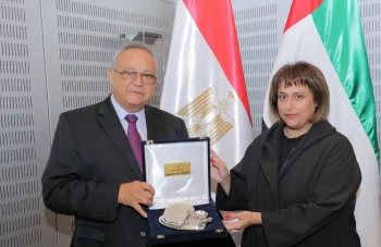 بحث آفاق التعاون الأكاديمي والبحثي بين مكتبة الإسكندرية وجامعة الدراسات العالمية بالشارقة