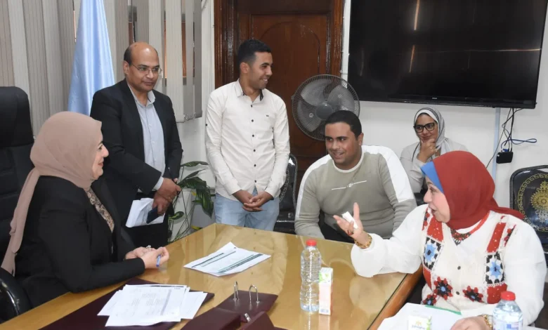 د. أميرة يسن توفير 5 فرص عمل للشباب بينها 3 فرص للأشخاص ذوي الهمم بحي العامرية أول