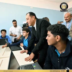 رئيس الوزراء يتفقد مدرسة المتفوقين بالسويس ويحاور الطلاب حول جودة التعليم والإقامة