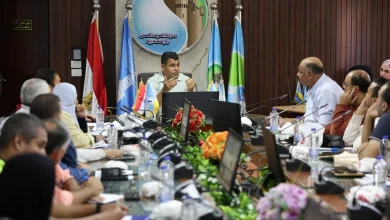 رئيس شركة الصرف الصحي بالإسكندرية يعقد اجتماعًا لتعزيز ورفع كفاءة الاستعداد للنوات المقبلة