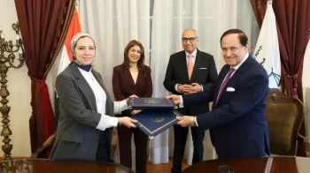 مجلس الدولة والجامعة المصرية الصينية يوقعان بروتوكول تعاون لتعزيز الدراسات القانونية.