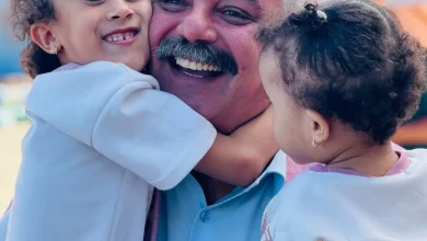 شاطئ المندرة يستقبل رحلة لذوى الهمم من محافظتي المنيا والجيزة