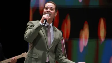 في أولى حفلات مهرجان ومؤتمر الموسيقى العربية الـ34 بأوبرا الإسكندرية مدحت صالح لجمهوره إسكندرية وش السعد عليّ