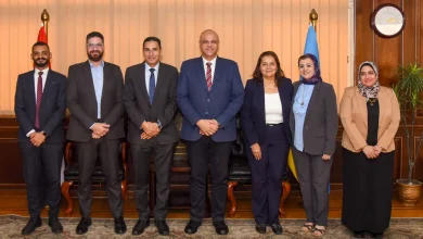محافظ الإسكندرية يبحث مع الجهاز القومي لتنظيم الاتصالات تعزيز الوعي بالأمن السيبراني وحماية الأطفال من مخاطر الإنترنت