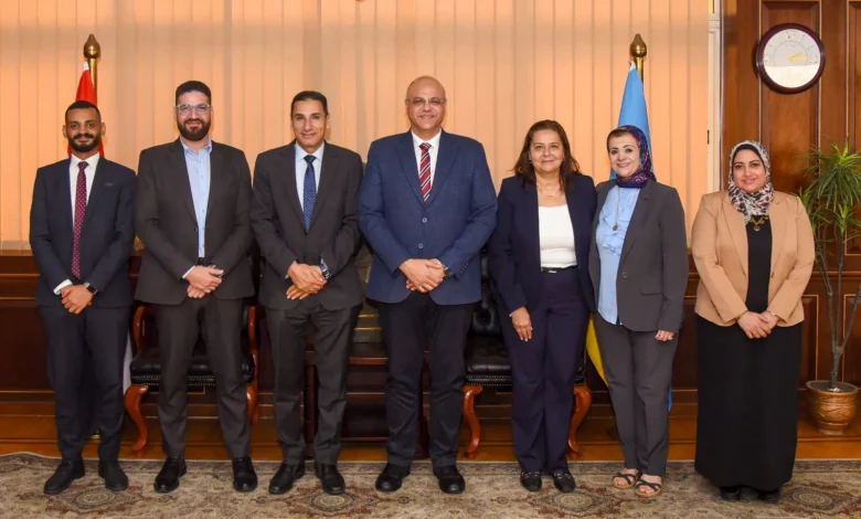 محافظ الإسكندرية يبحث مع الجهاز القومي لتنظيم الاتصالات تعزيز الوعي بالأمن السيبراني وحماية الأطفال من مخاطر الإنترنت