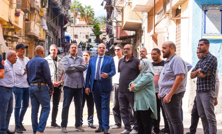 محافظ الإسكندرية يتابع ميدانيًا بدء أعمال إزالة أجزاء من العقار المائل بمنطقة لامبروزو وفقًا للتوصيات الهندسية