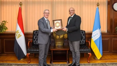 محافظ الإسكندرية يستقبل سفير أيرلندا لبحث سبل تعزيز التعاون المشترك بين الجانبين