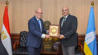 محافظ الإسكندرية يستقبل سفير السويد بالقاهرة لبحث تعزيز التعاون في النقل الحضري وإدارة المخلفات والتعليم
